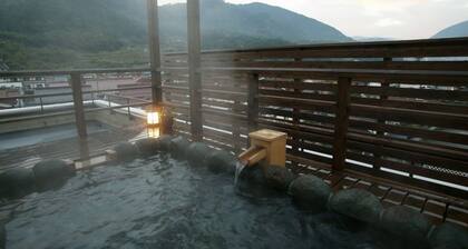 Tsuwano Onsenjuku Wataya