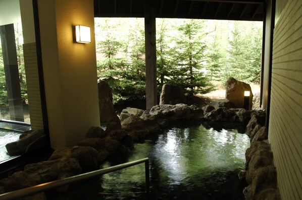 Bain à remous intérieur