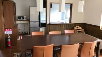 Luxury Villa, 3 Bedrooms | In-room dining