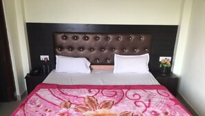 Room - Mangalam Palace (Lucknow)