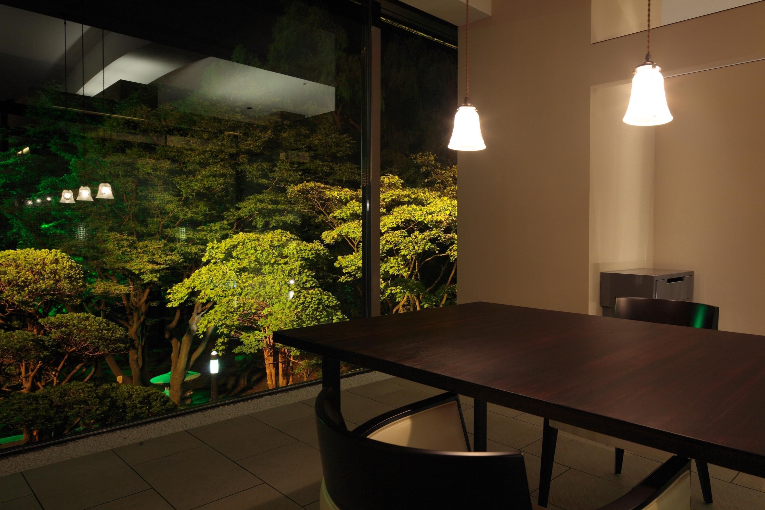 4 restaurants, breakfast, dinner served; japanese cuisine