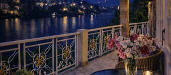 Neelesh Inn - Luxury Lake View Hotel With Swimming Pool On Bhimtal Lake