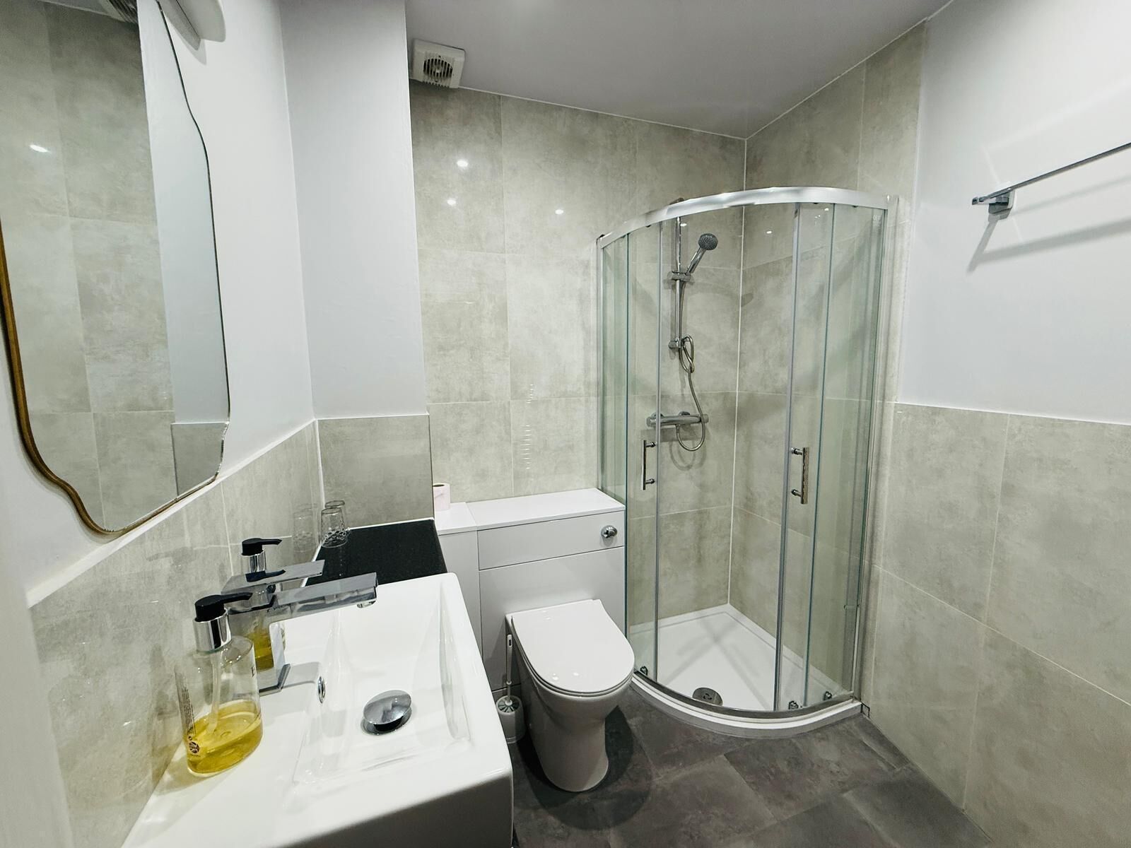 Standard-Doppelzimmer, mit Bad | Badezimmer