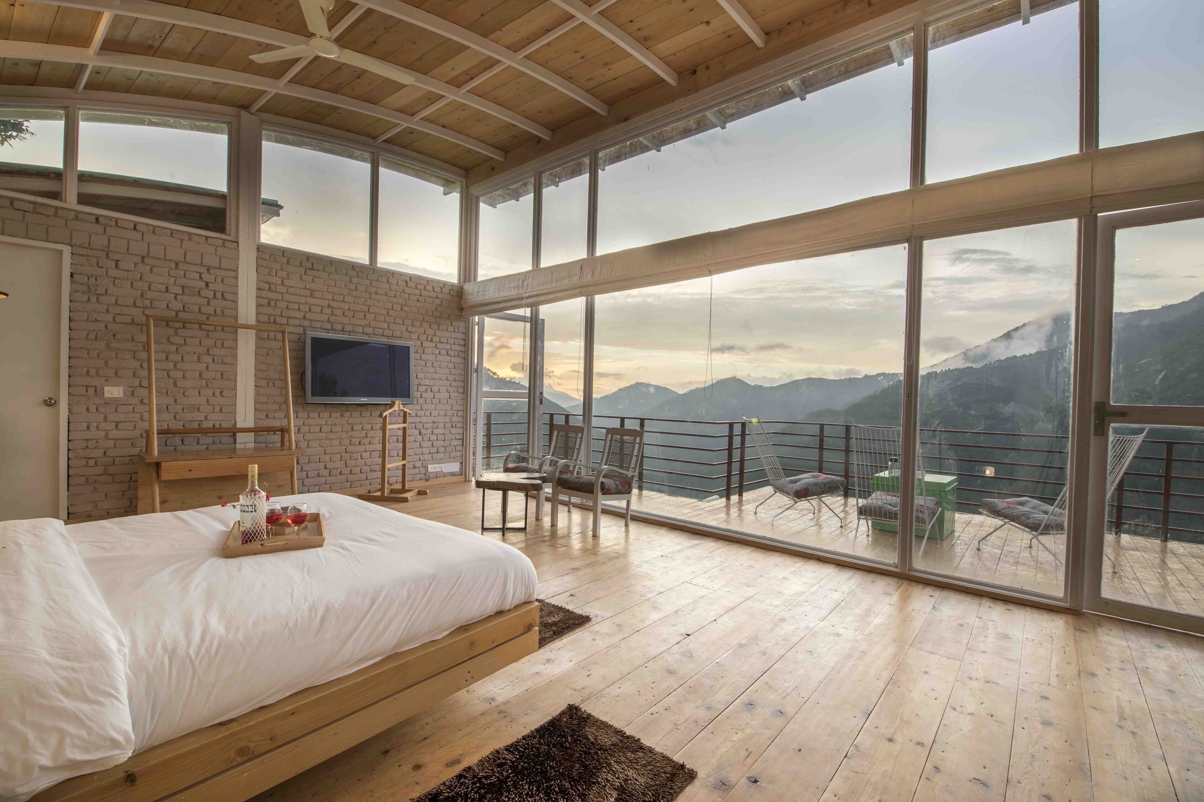 Deluxe kamer | Individueel gedecoreerd, individueel gemeubileerd, geluiddichte muren