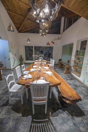 تناول الطعام