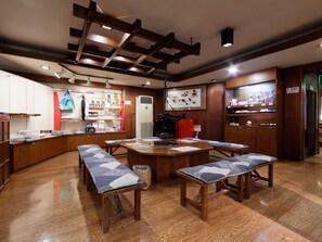 Lobby - Ichinoyu Honkan (Hakone)