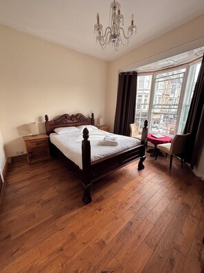 Select Comfort beds, free WiFi