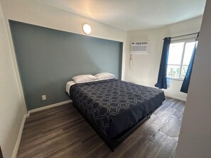 Room - Budget Inn Hollywood (Hollywood)