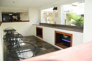 Breakfast area - Airport Inn (South San Francisco)