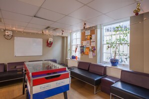 Interior - LSE Passfield Hall - Campus Accommodation (London)