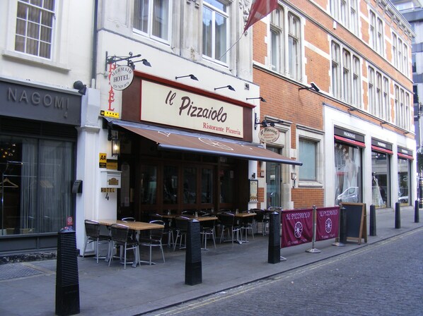 Exterior - Mermaid Suite Hotel (London)