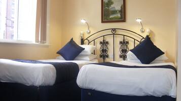 Habitación con 2 camas individuales | Vista desde la habitación