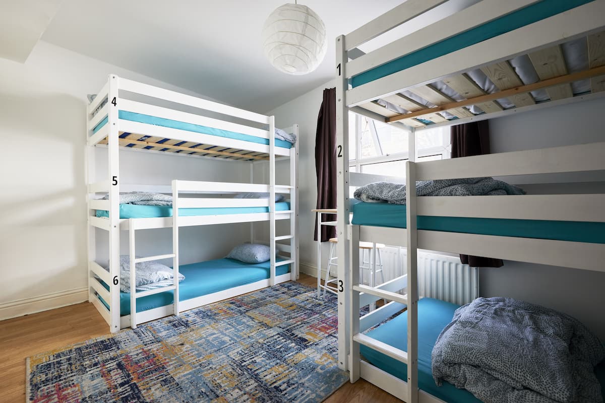 6 Bed Private Room (shared bathroom) | Gratis wifi, beddengoed