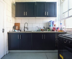 Gemeinsame Küchenausstattung