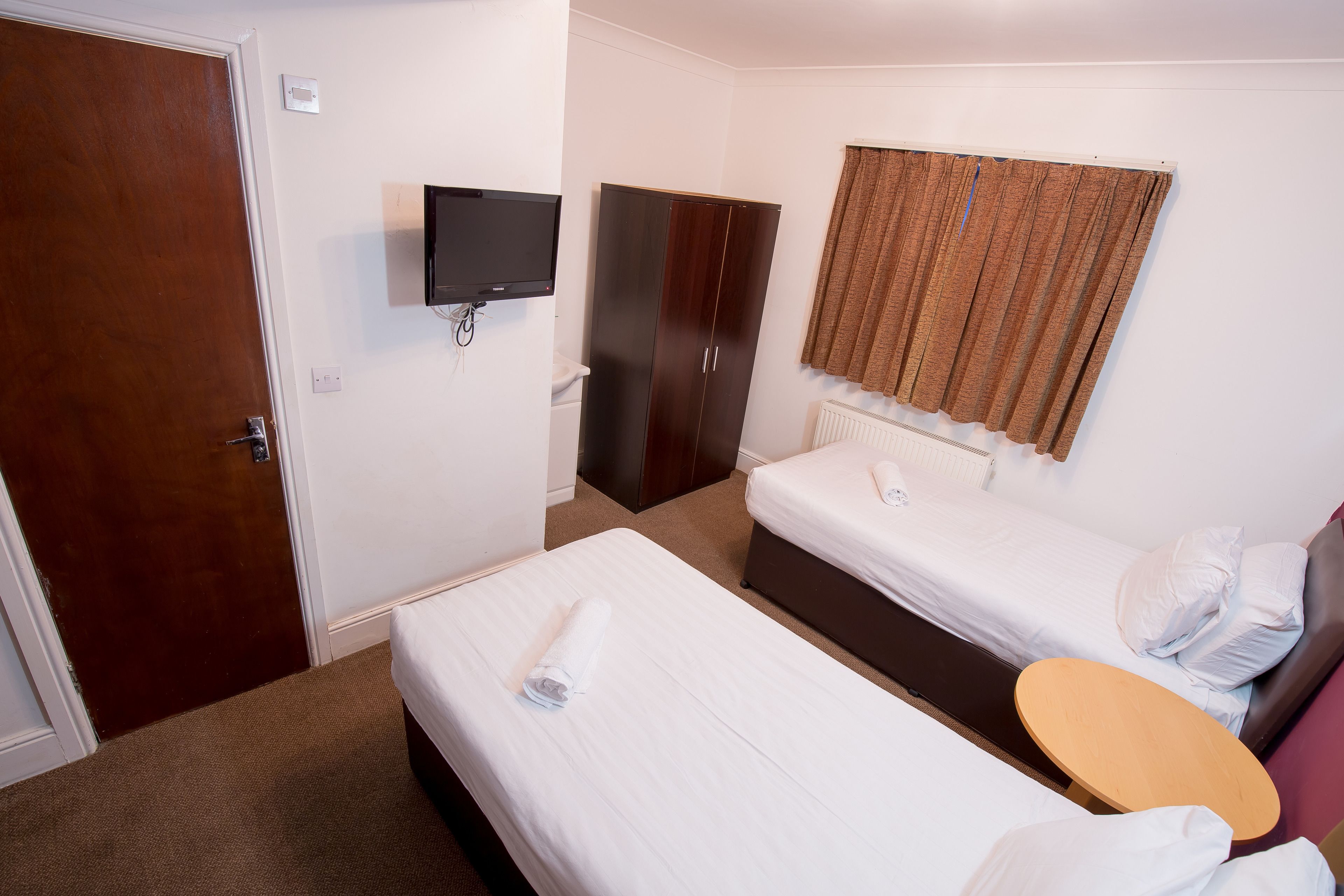 Zweibettzimmer | Bügeleisen/Bügelbrett, kostenloses WLAN