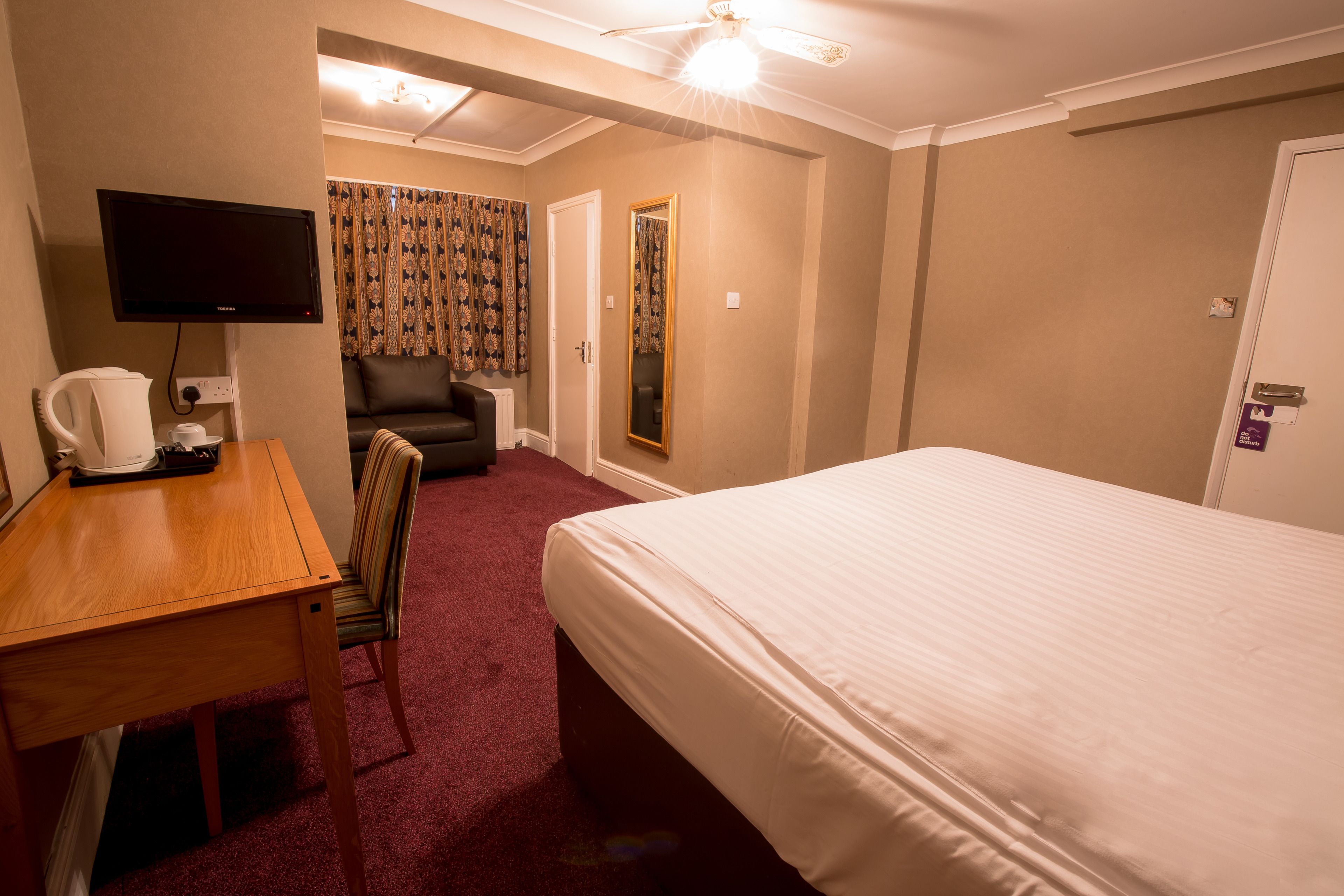 Junior-Suite | Bügeleisen/Bügelbrett, kostenloses WLAN