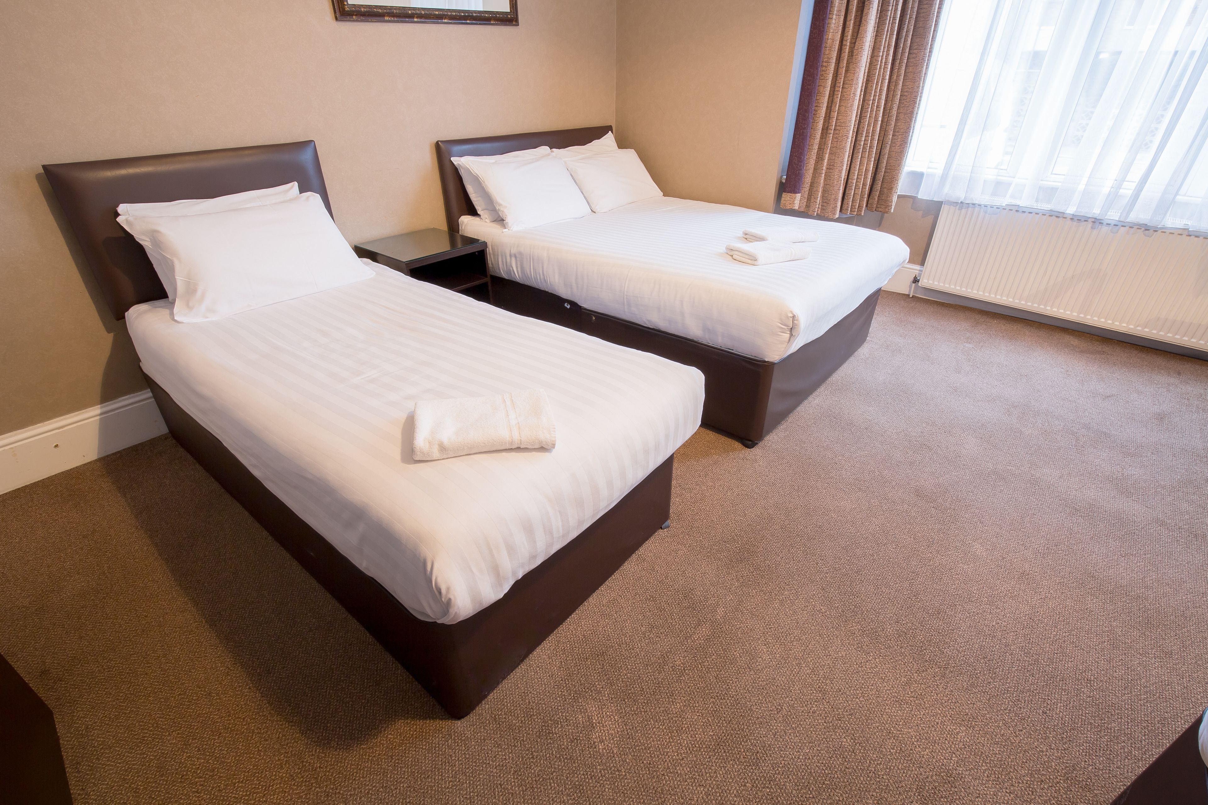 Bügeleisen/Bügelbrett, kostenloses WLAN