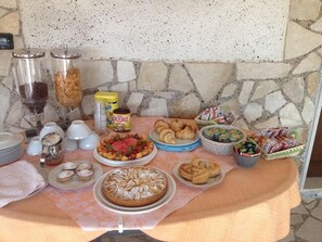 Gratis morgenmadsbuffet hver dag