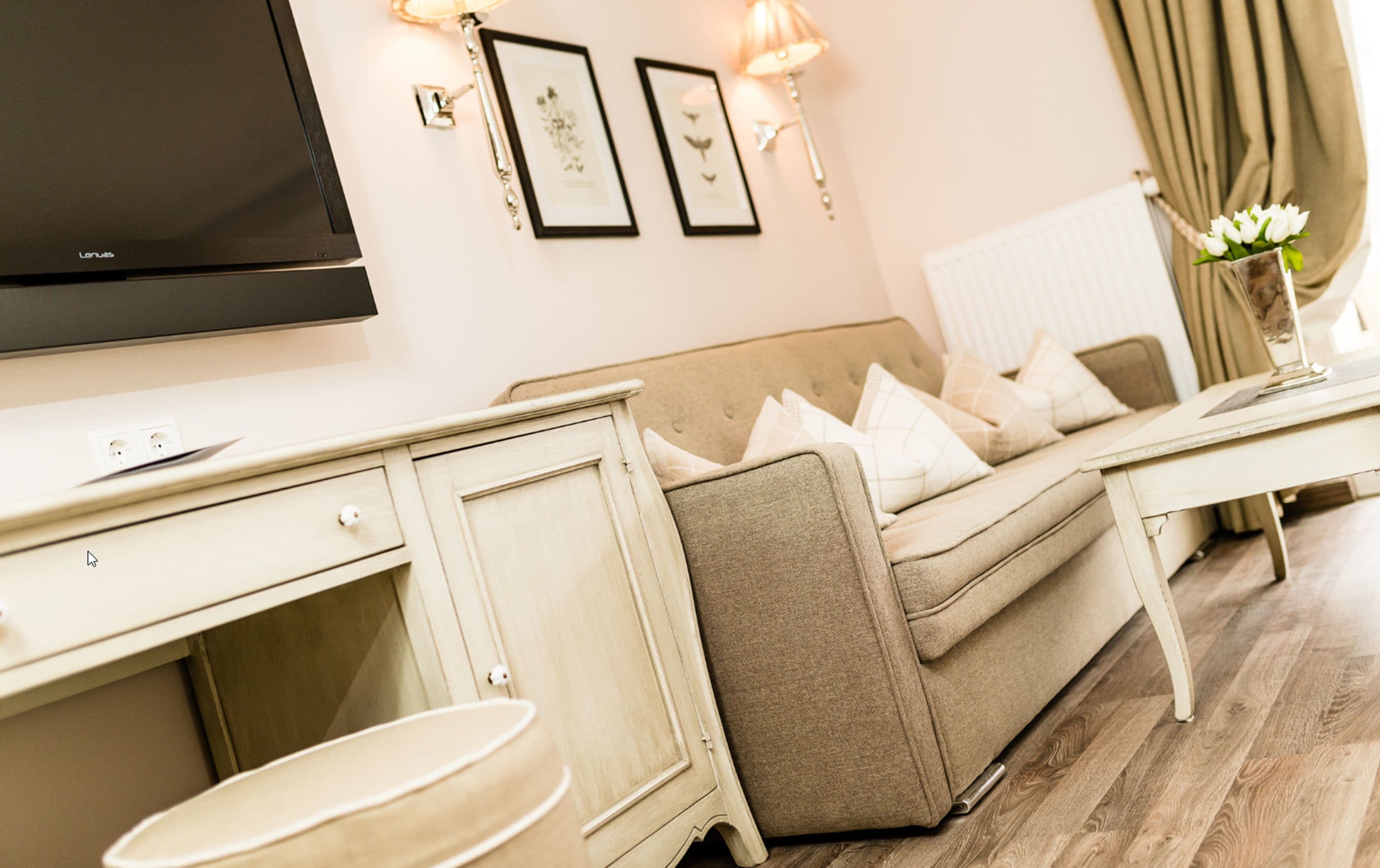 deluxe double room | 1 bedroom, premium bedding, minibar, in-room safe