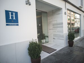 Fachada del alojamiento