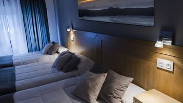 1 bedroom, in-room safe, desk, blackout drapes