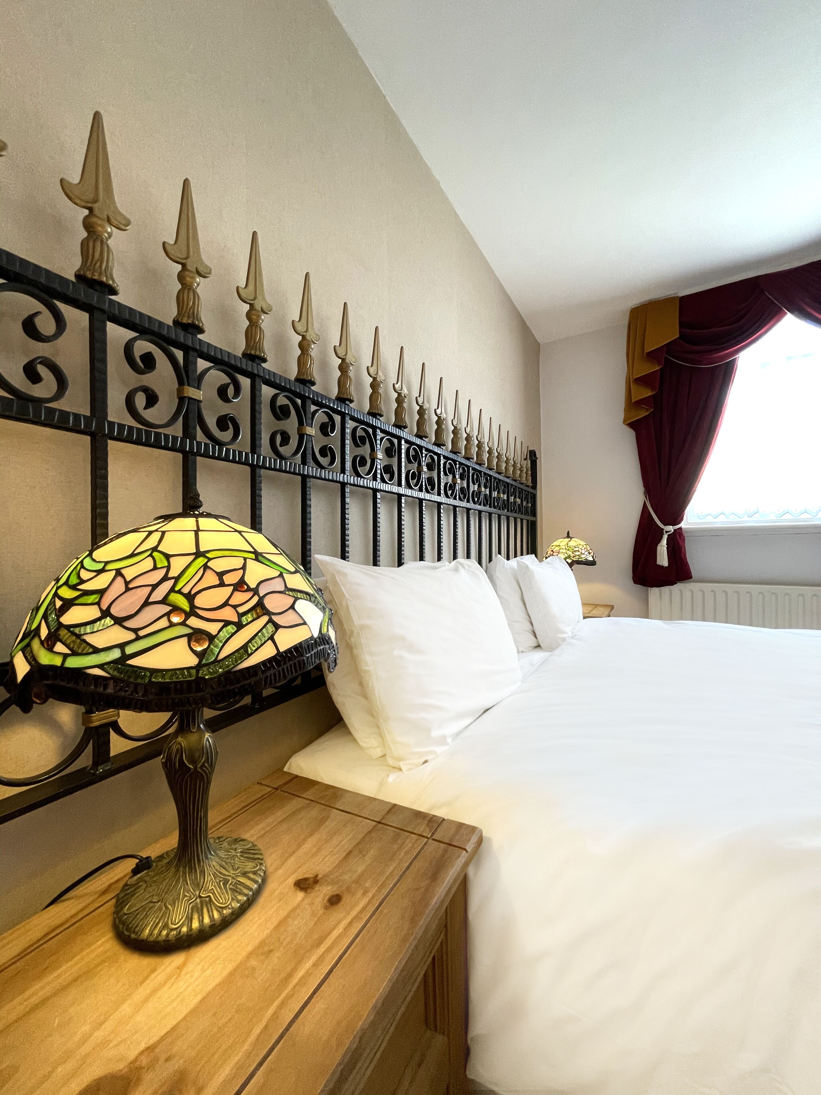 deluxe double or twin room | iron/ironing board, free wifi, bed sheets