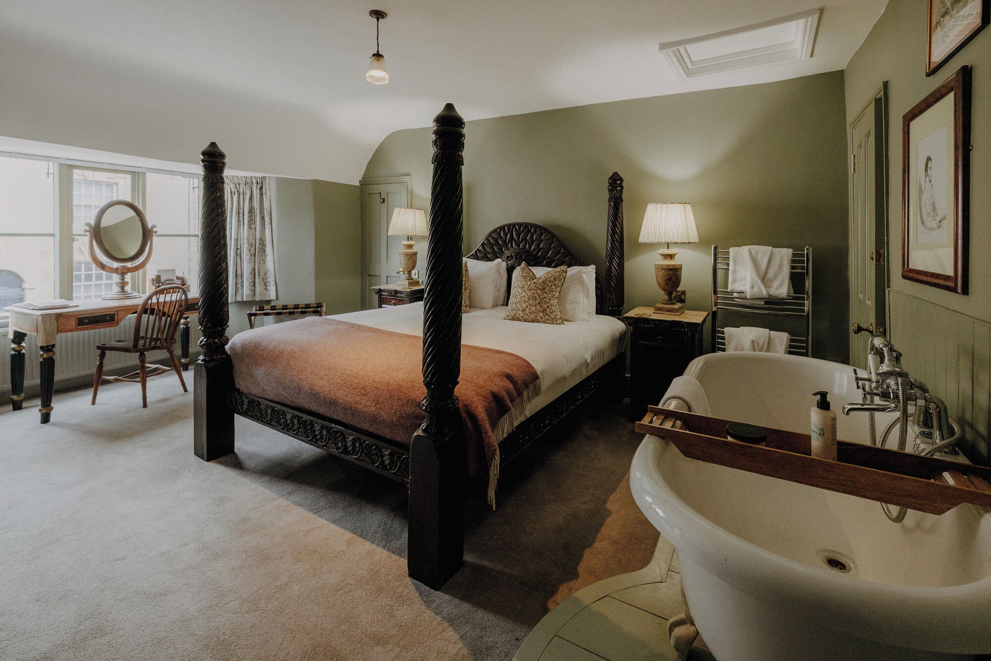 雙人房 | 獨特設計、熨斗/熨衫板、免費 Wi-Fi、床單