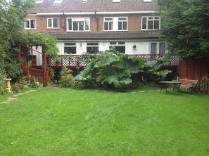 Garden - Avonpark House (Stratford-upon-Avon)