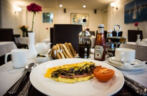 Free daily English breakfast  - The Thornhill (Teignmouth)