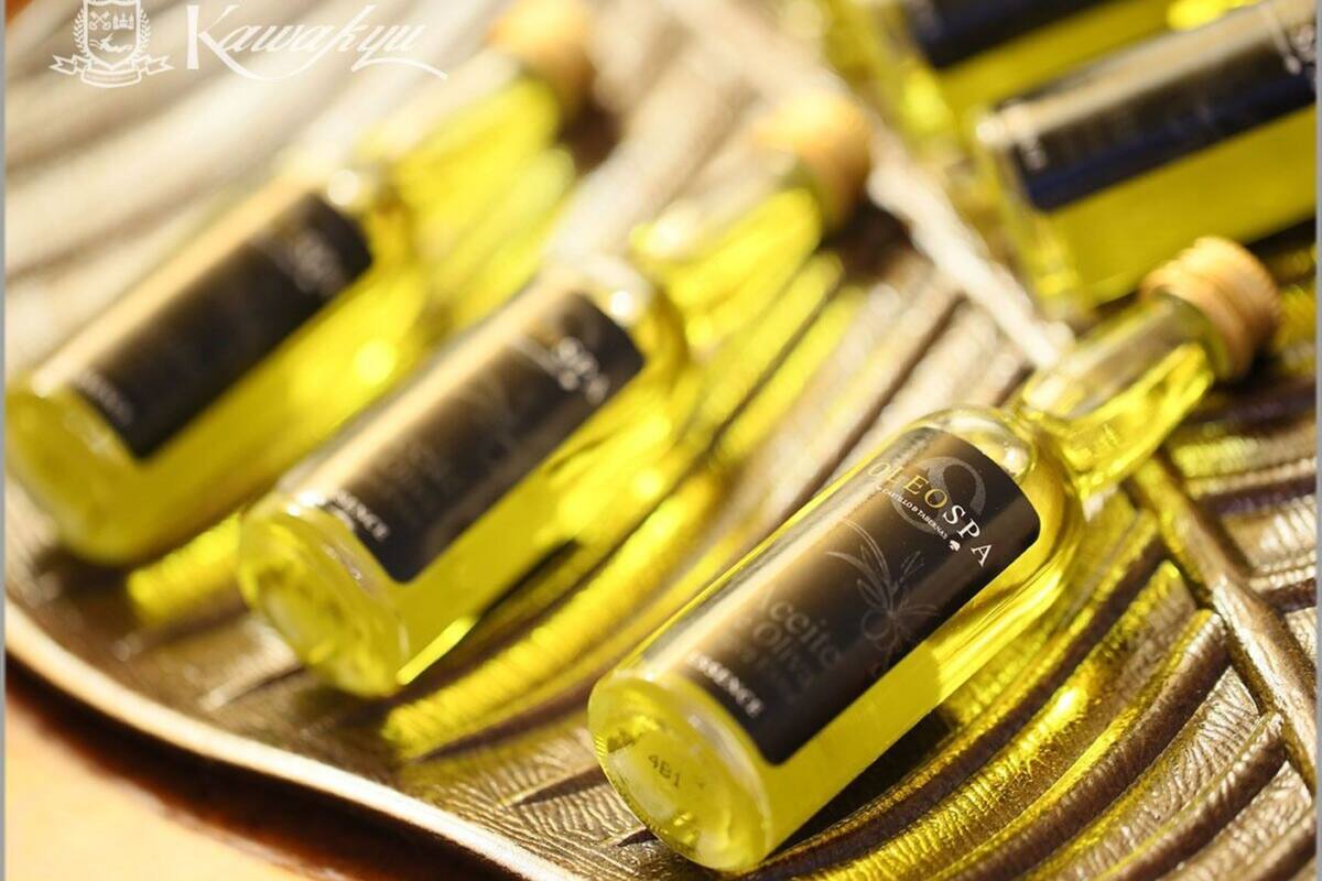 sauna, body treatments, aromatherapy, body scrubs, facials, reflexology