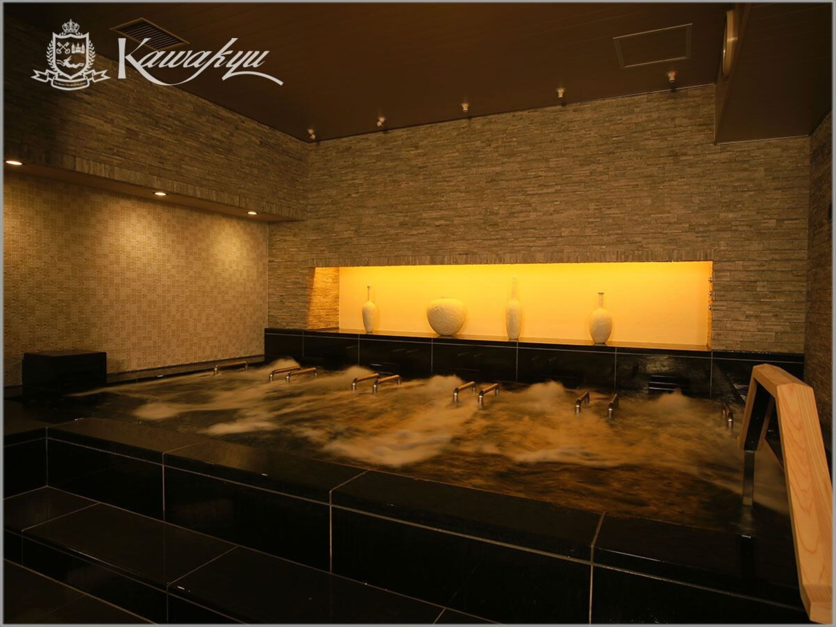 sauna, body treatments, aromatherapy, body scrubs, facials, reflexology