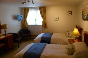 Standard-Zweibettzimmer, mit Bad (shower) | Ausblick vom Zimmer