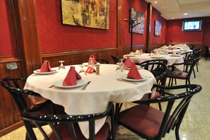 Lunch and dinner served - Hostal Goyma III (San Fernando de Henares)