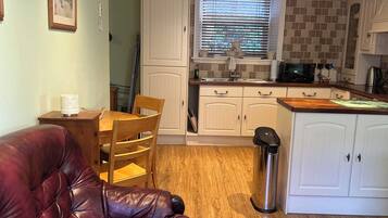 Apartment, 1 Double Bed, Non Smoking, Kitchen | Living area | 42-inch TV with digital channels