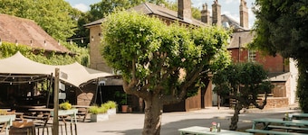 The Pembroke Arms