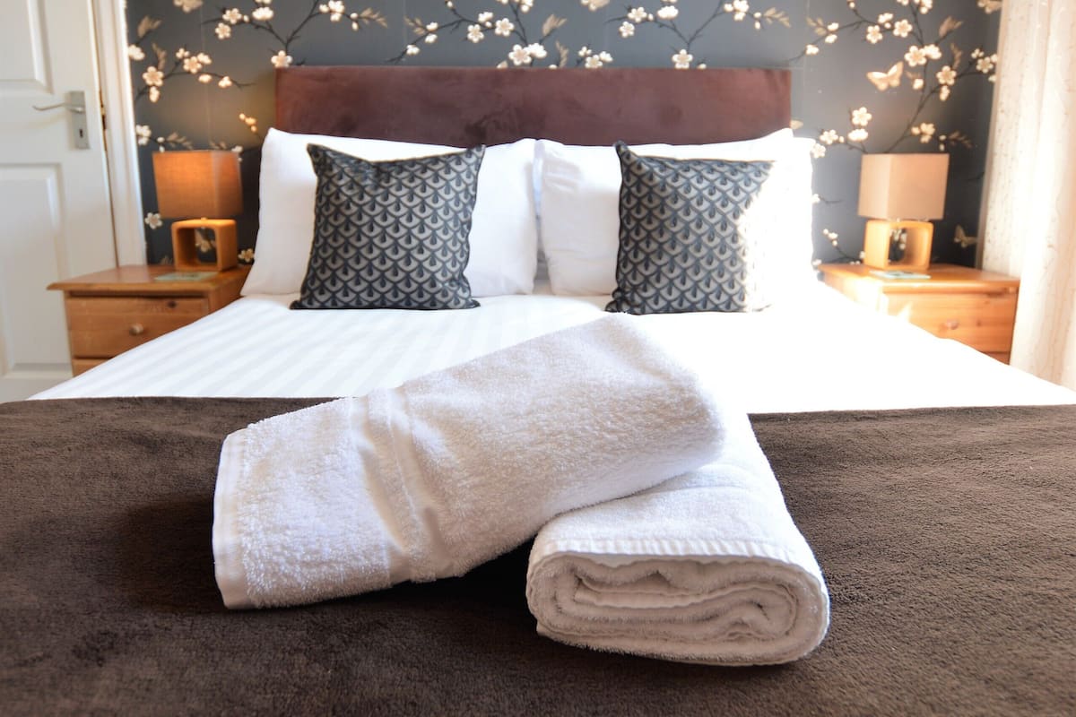 Habitación básica doble | Wifi gratis y ropa de cama