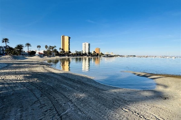 Vlak bij het strand