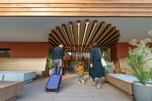Property entrance - The OneFive Terrace Fukuoka (Fukuoka)