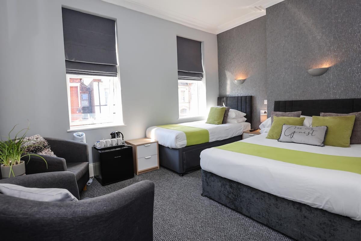 Blackout curtains, travel cot, free WiFi, bed sheets