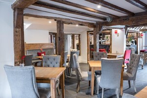 Se sirven almuerzos y cenas