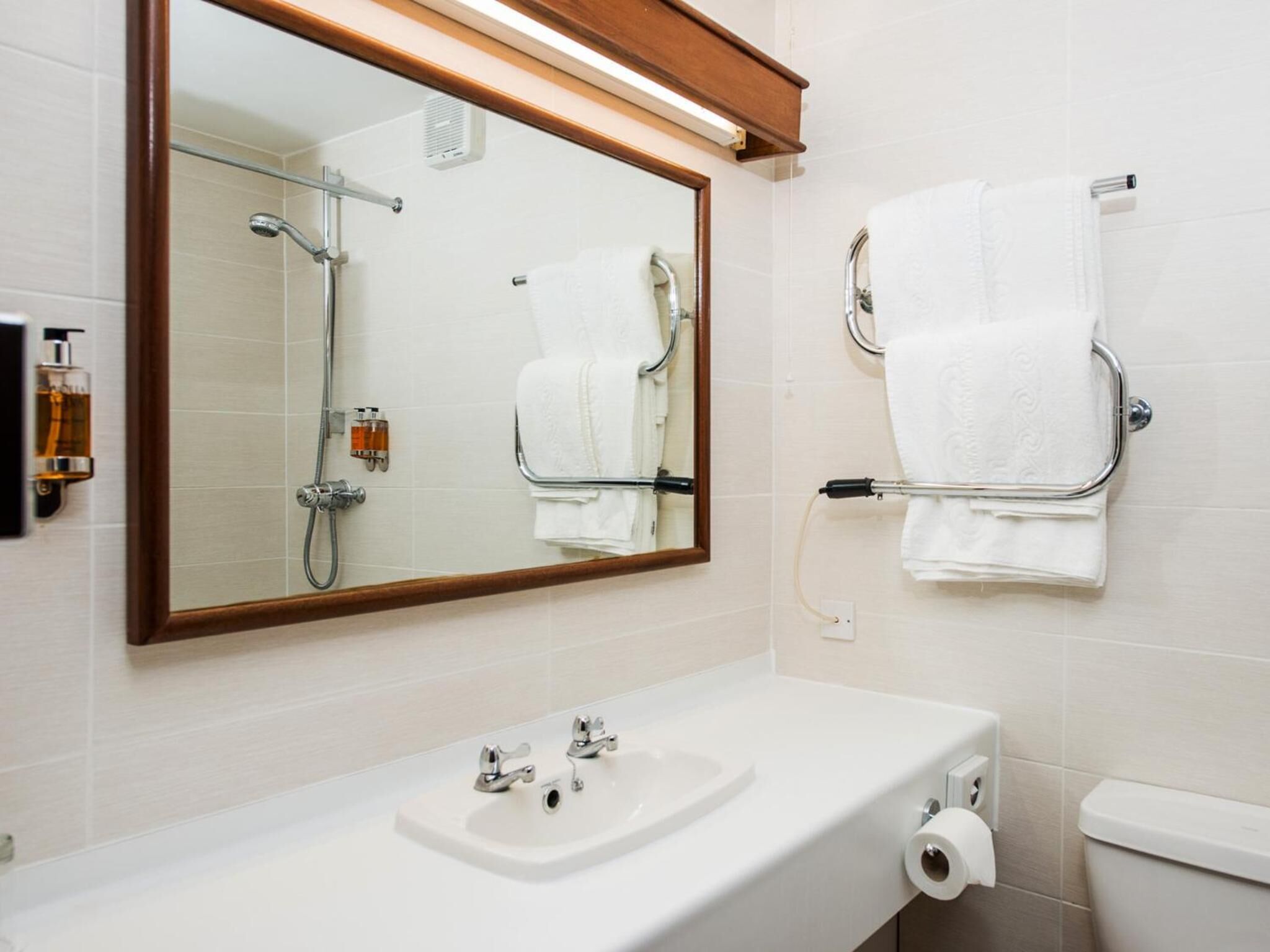 Photo - Peartree Lodge Waterside