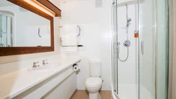 Rainfall showerhead, free toiletries, hair dryer, towels