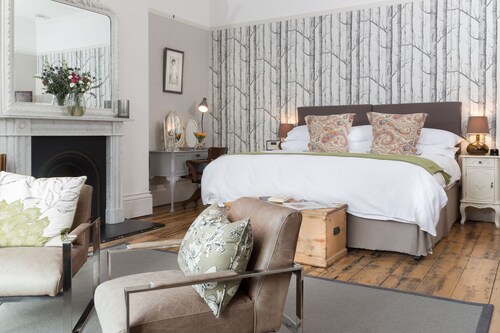 Ravenhurst Bed and Breakfast