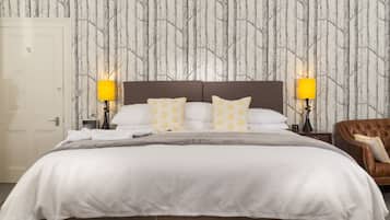 Premium bedding, in-room safe, desk, iron/ironing board