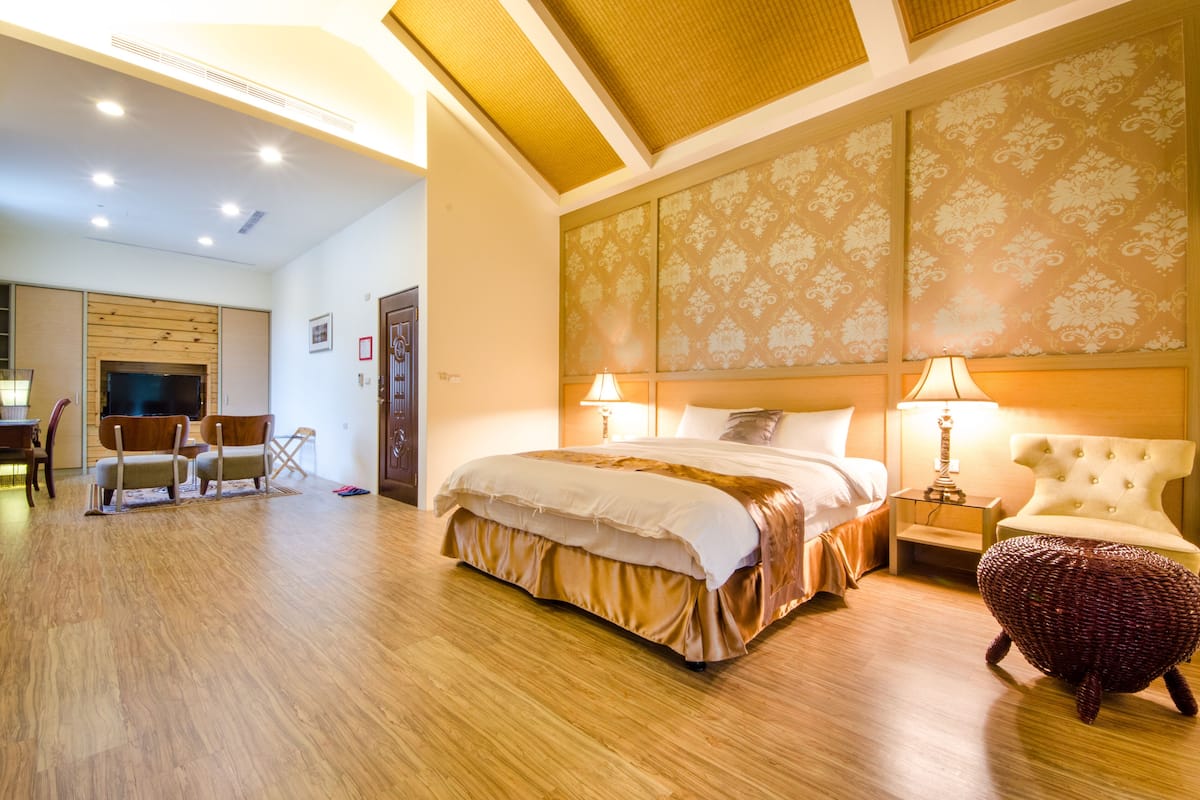 luxury double room | premium bedding, in-room safe, desk, blackout curtains