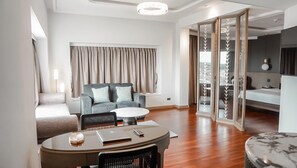 Modern Siam Suite Room