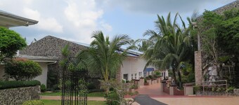 Emiramona Garden Hotel