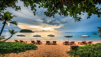 บนชายหาด, การดําน้ำสน็อกเกิล, เรือคายัค