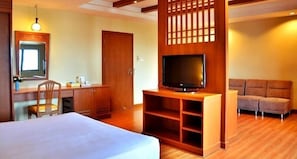 Hypo-allergenic bedding, minibar, in-room safe, desk - Friendlytel Hotel (Hat Yai)