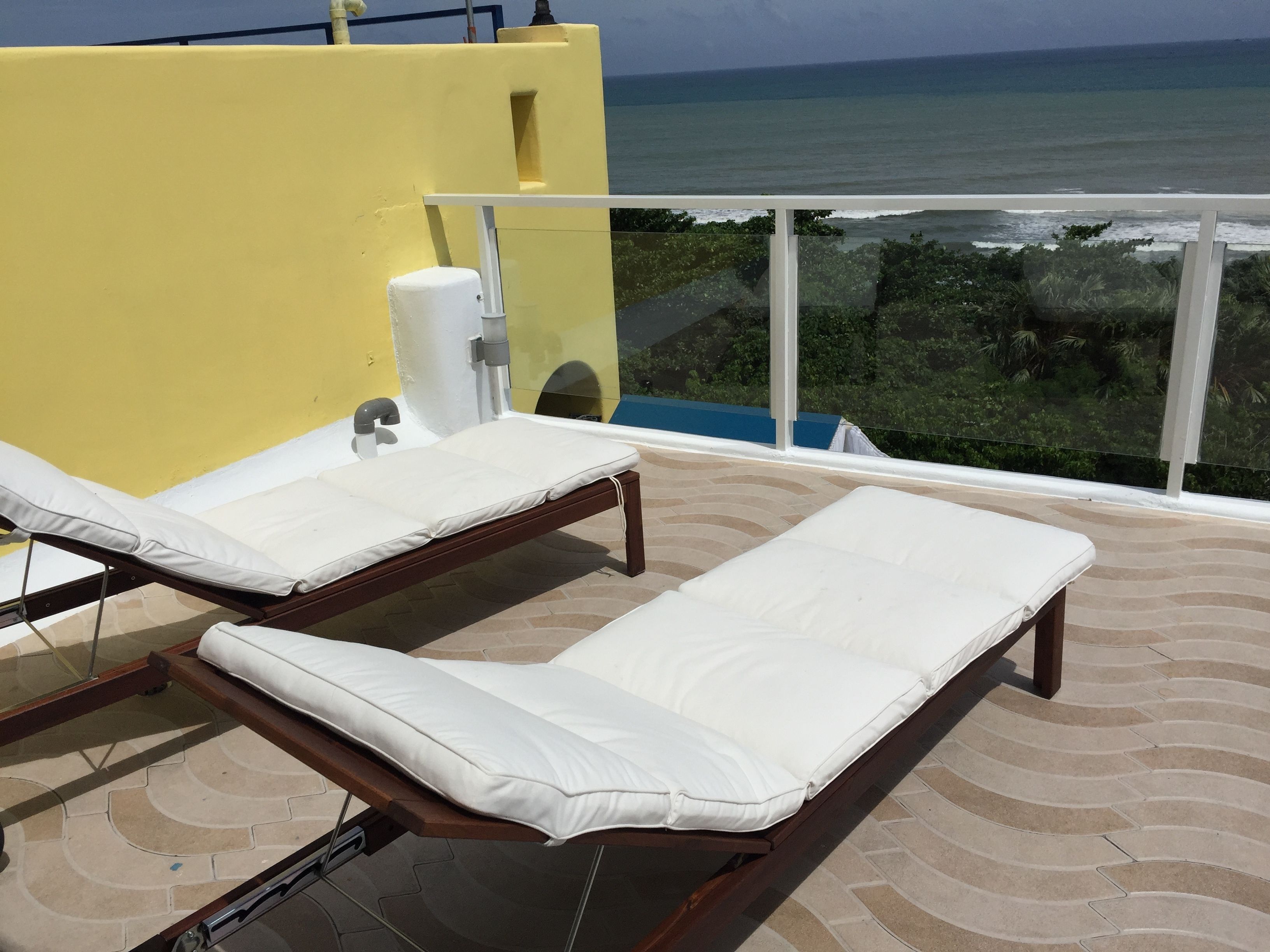 Habitación cuádruple Deluxe, vistas al mar, entresuelo | Balcón